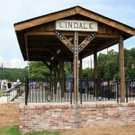 lindale train viewing platform