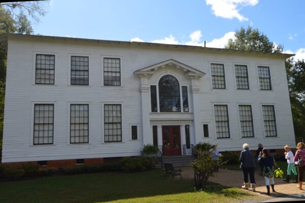 hearn academy cave spring