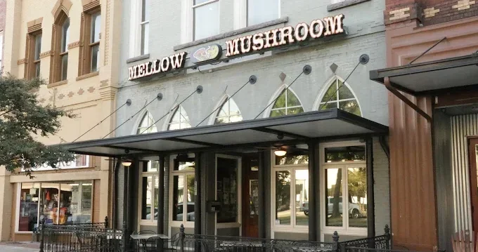 outside of mellow mushroom building