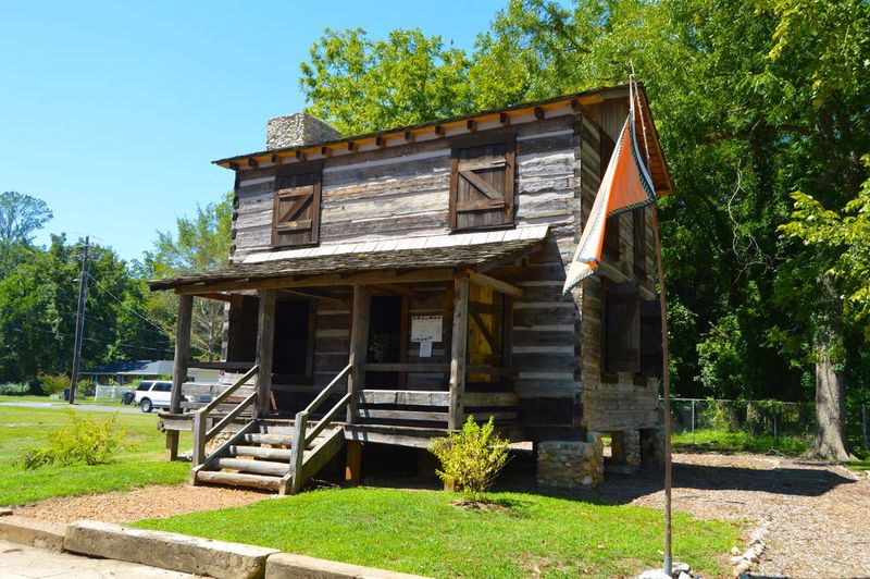 cherokee vann cabin