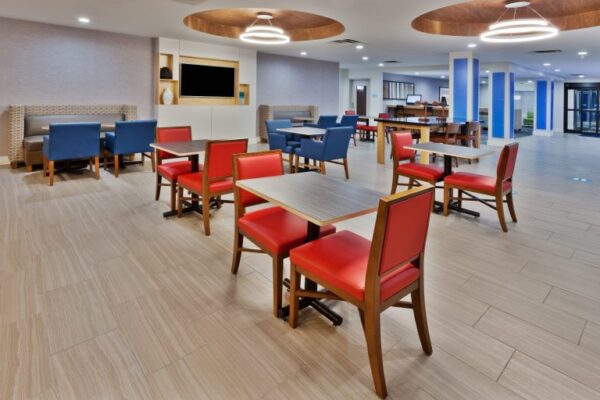 holiday express rome ga breakfast