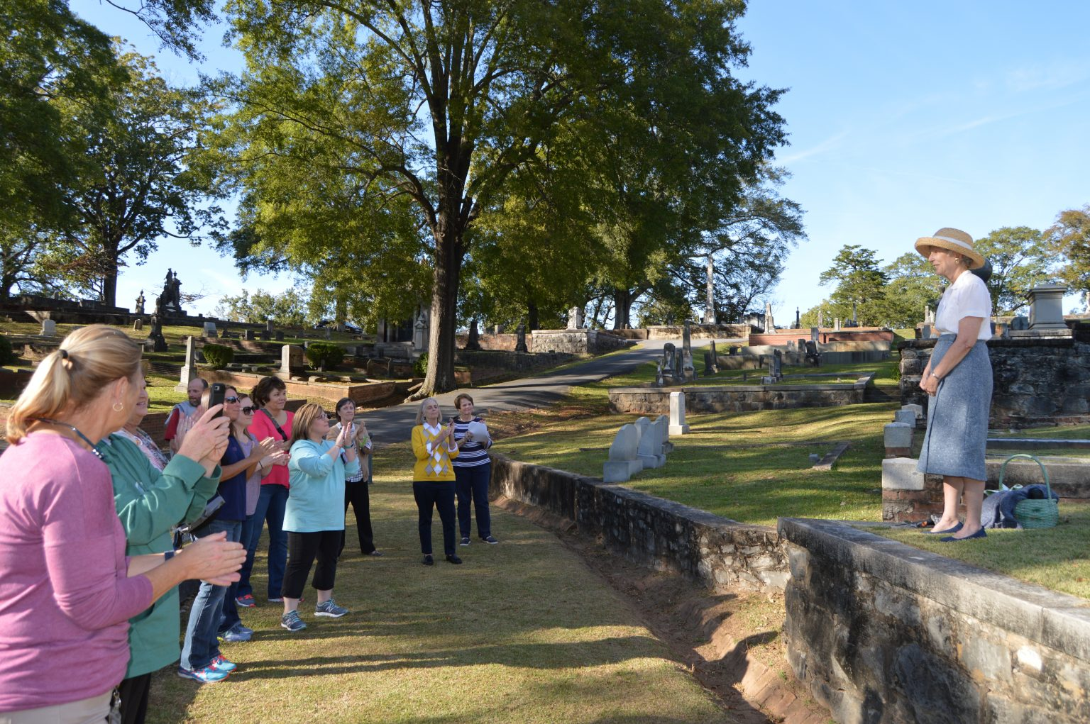 myrtle hill cemetery tours