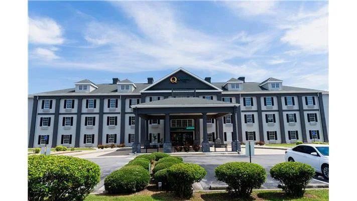 quality inn south