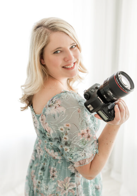 andrea kelly headshot